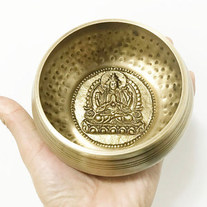 handgefertigte klangschale mit buddha muster